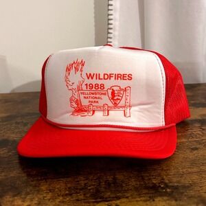 Vintage Yellowstone National Park Wildfires 1988 Mesh Trucker Hat Red Mens OSFA